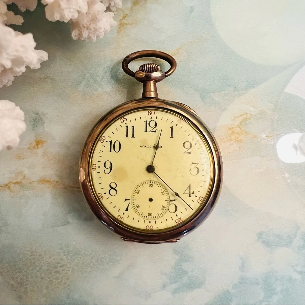WALTHAM Antique 17 Jewel Pocket Watch in 14k Gold Filled Keystone Case